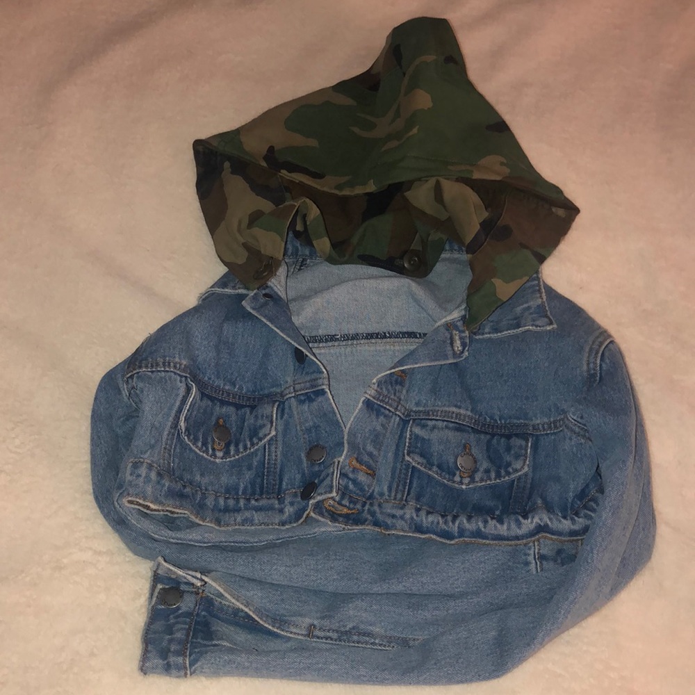 Never worn LF Jean Jacket